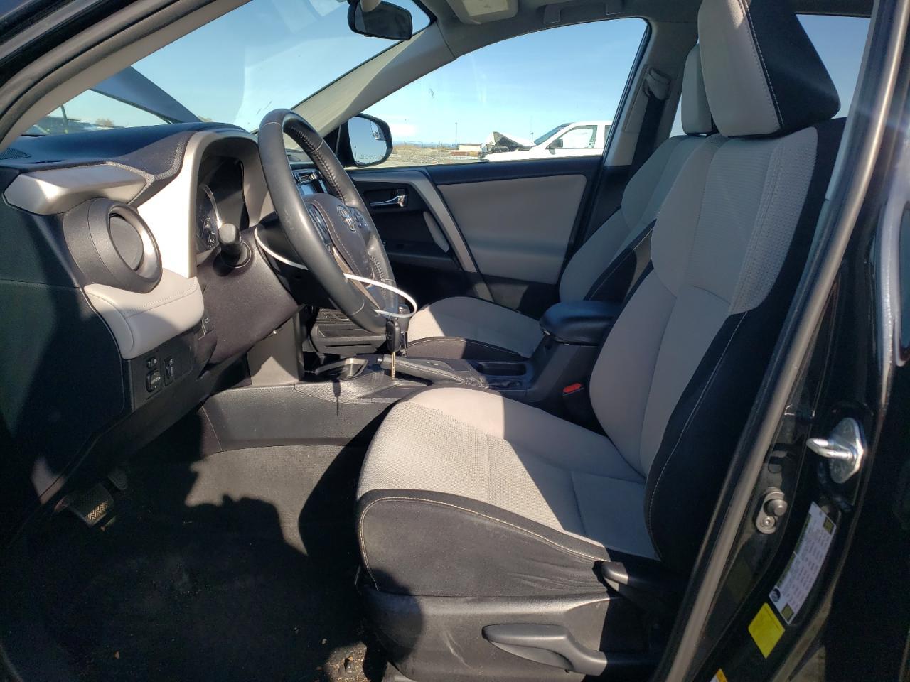 2016 TOYOTA RAV4 XLE - Фото 7