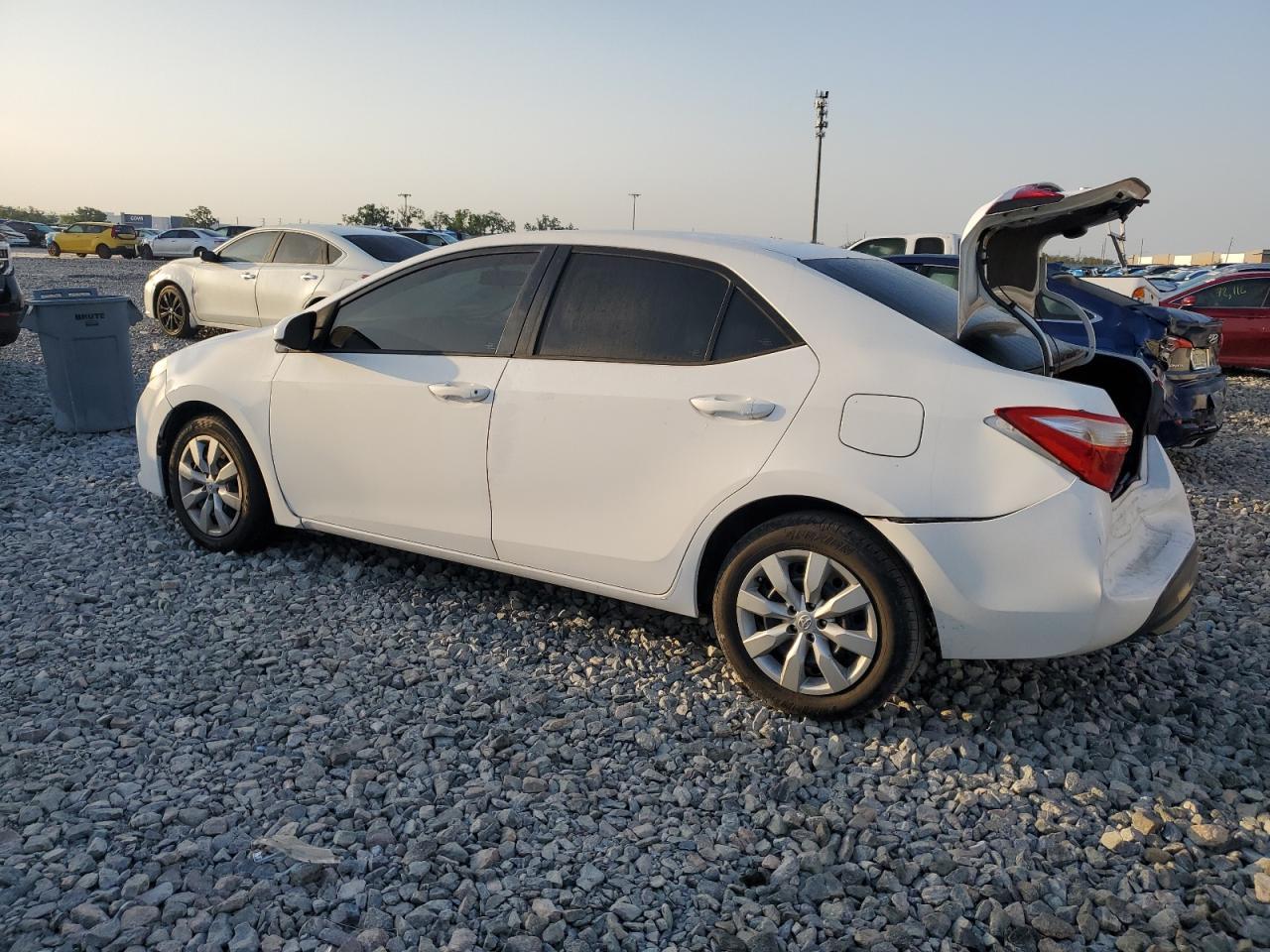 2014 TOYOTA COROLLA L - Image 2
