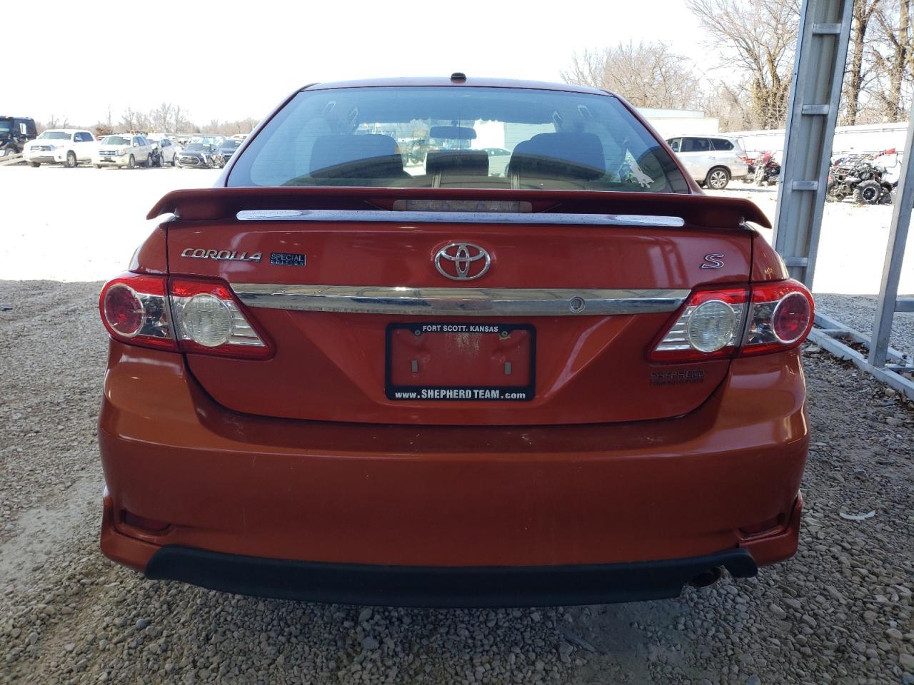 2013 TOYOTA COROLLA BA - Фото 6