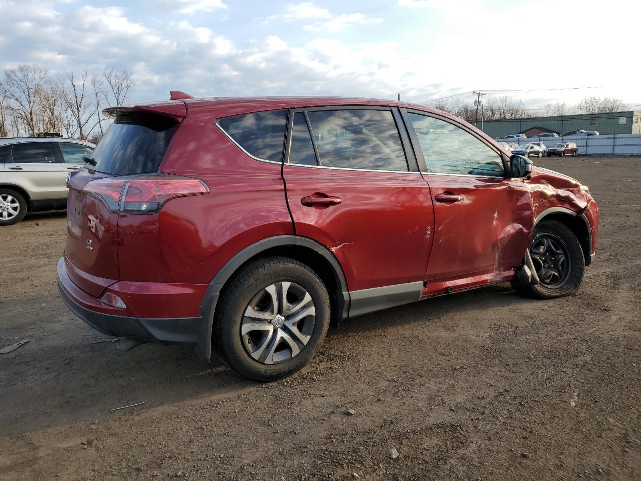 2018 TOYOTA RAV4 LE - Image 3