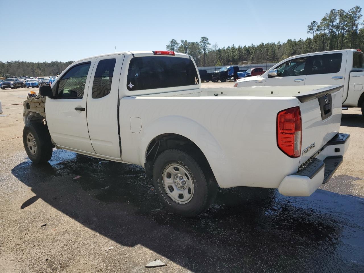 2019 NISSAN FRONTIER S - Фото 2