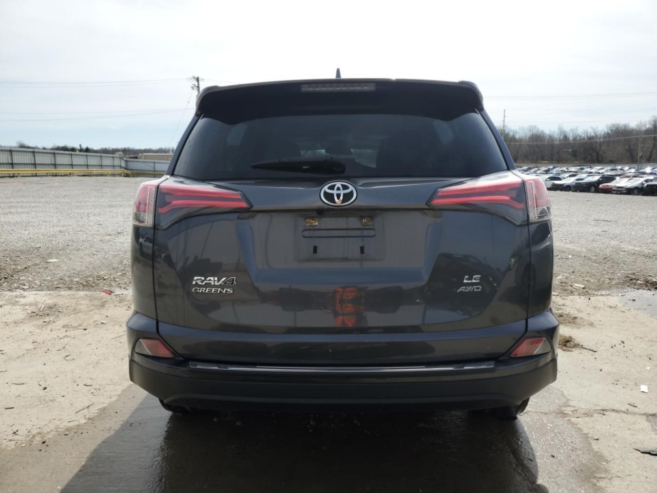 2018 TOYOTA RAV4 LE - Фото 6