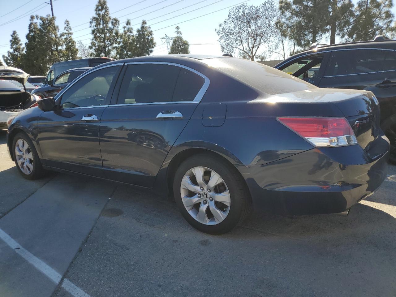 2010 HONDA ACCORD EXL - Image 2