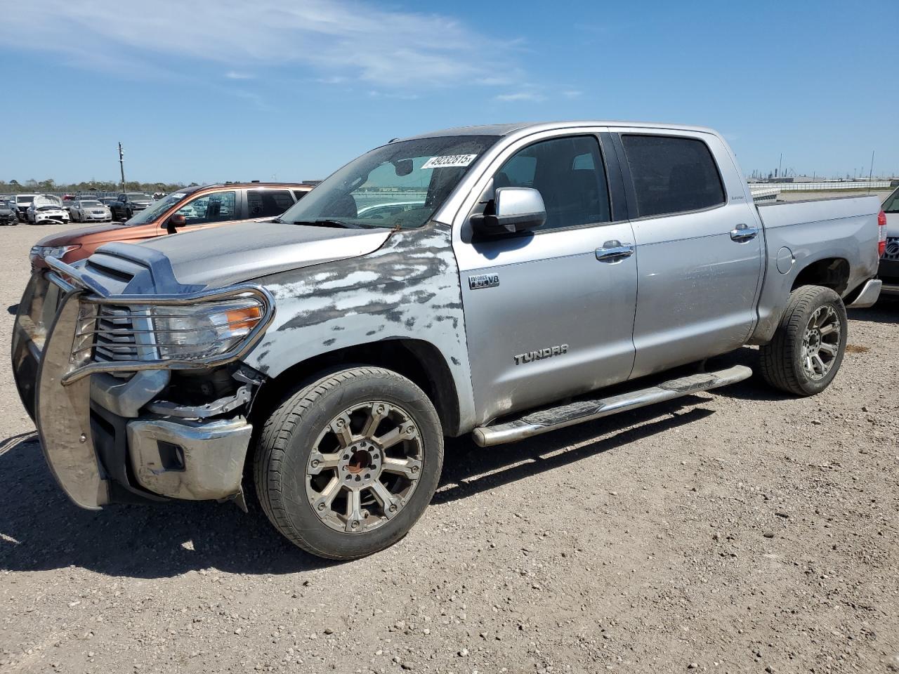 2015 TOYOTA TUNDRA CRE