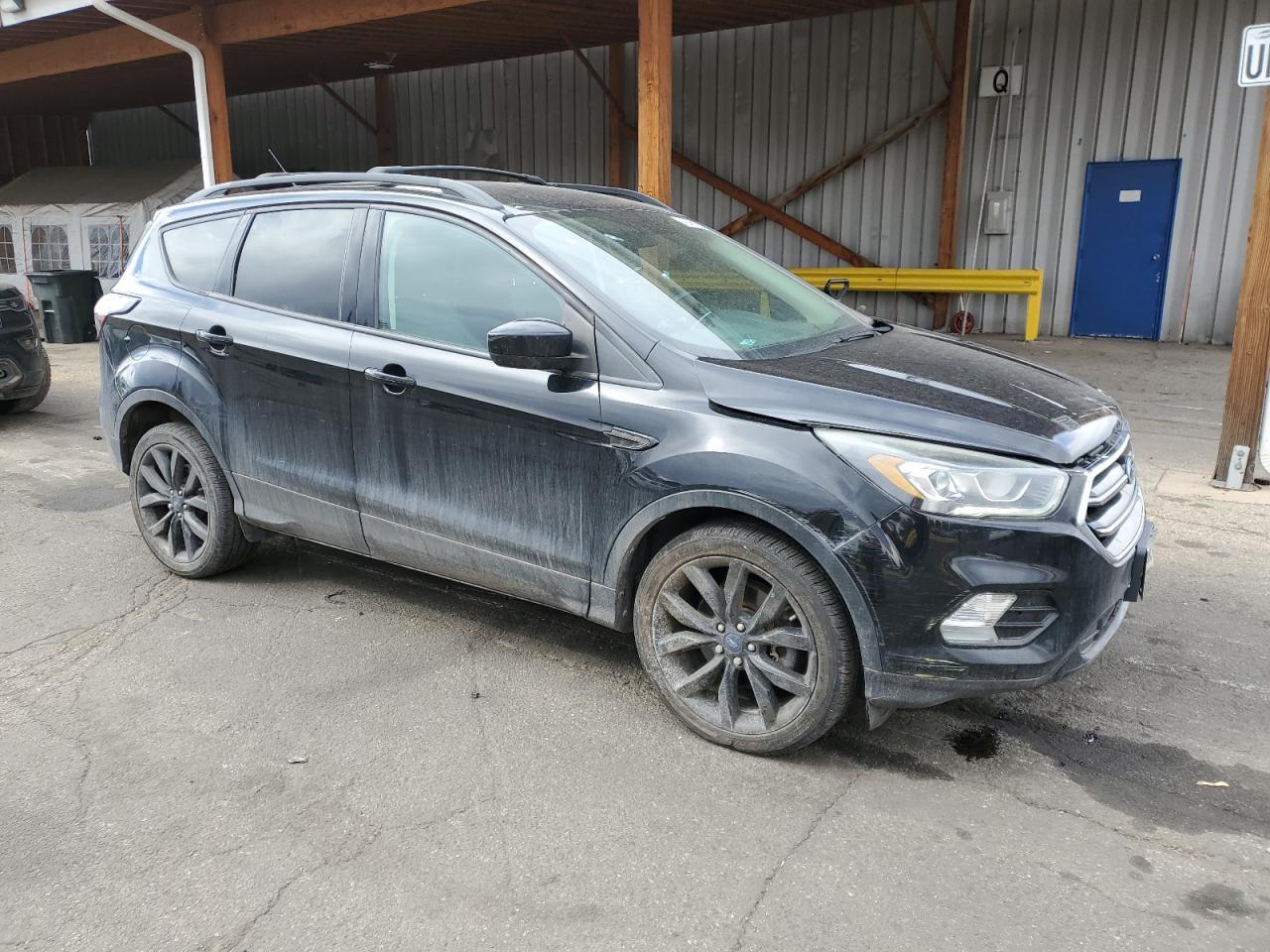2017 FORD ESCAPE SE - Image 4