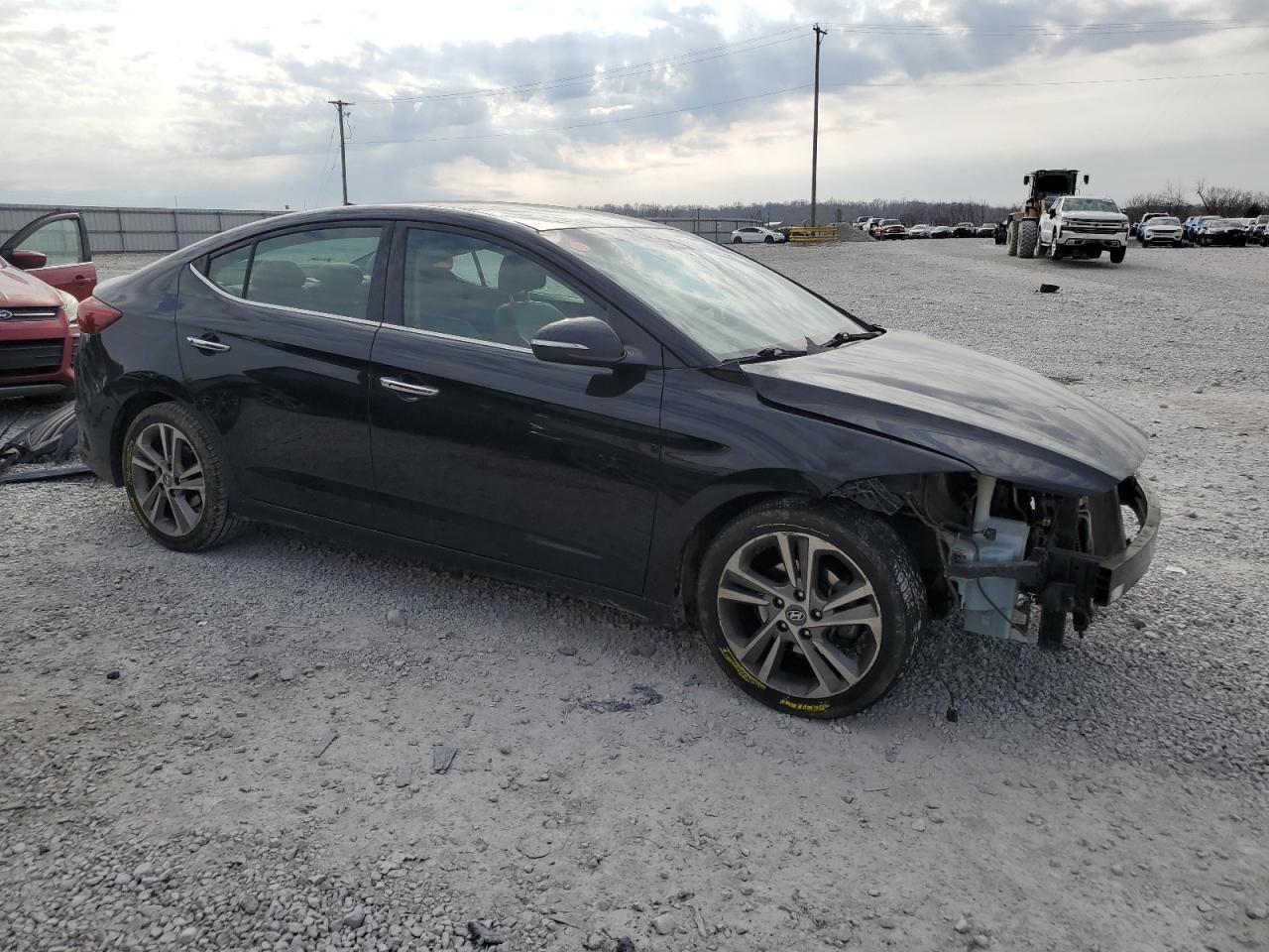 2017 HYUNDAI ELANTRA SE - Фото 4