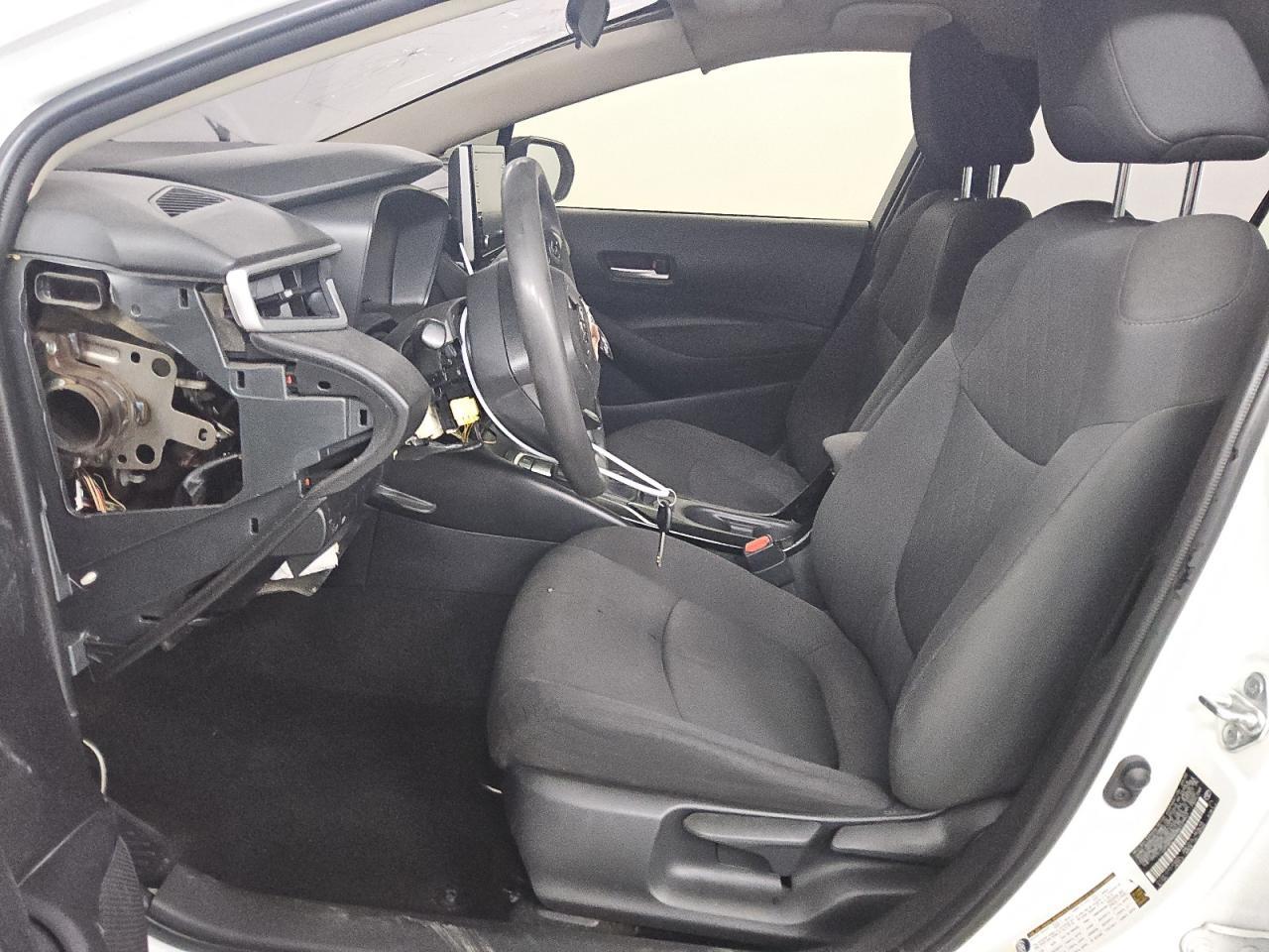 2021 TOYOTA COROLLA LE - Фото 7