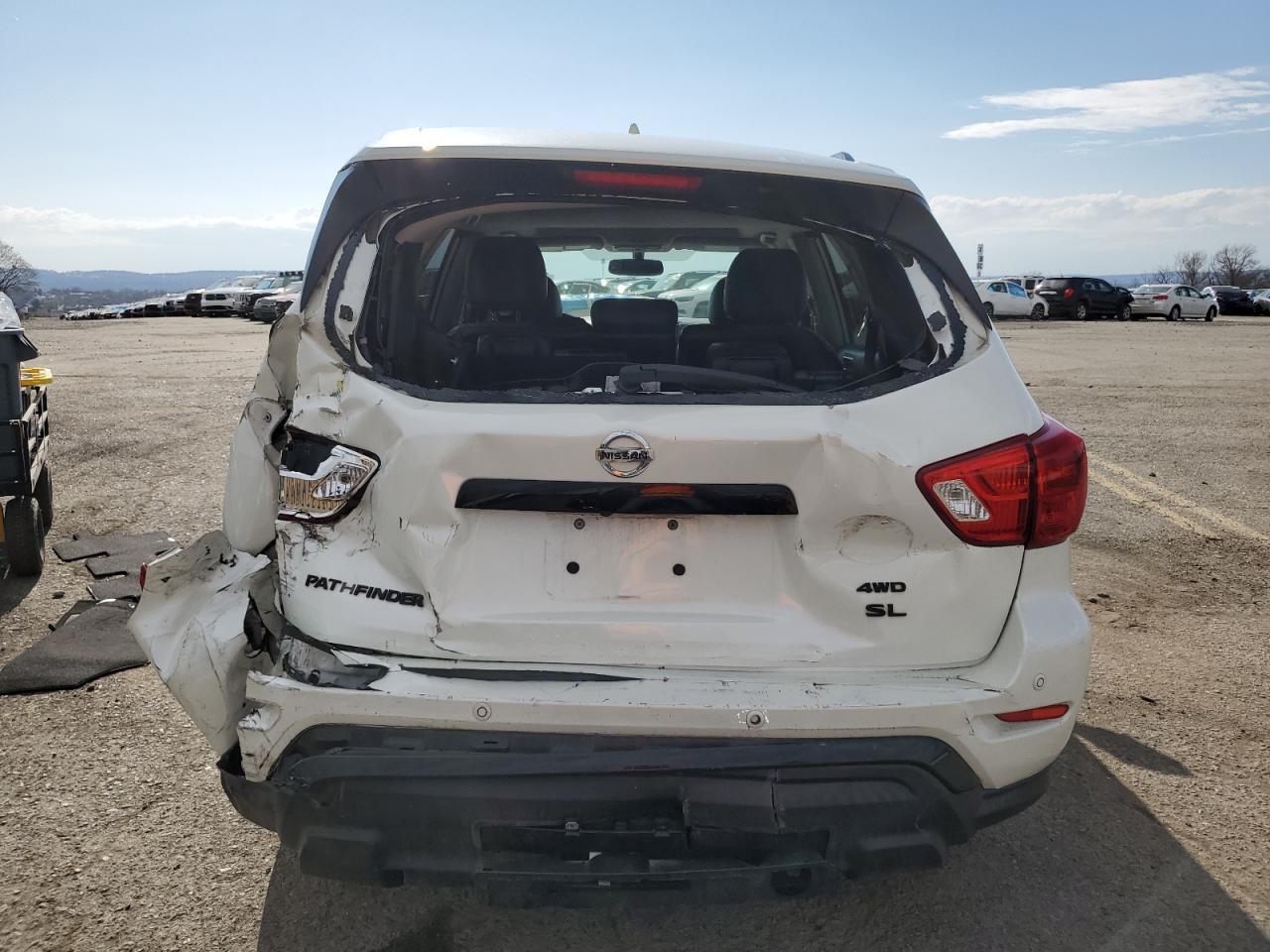 2019 NISSAN PATHFINDER - Image 6