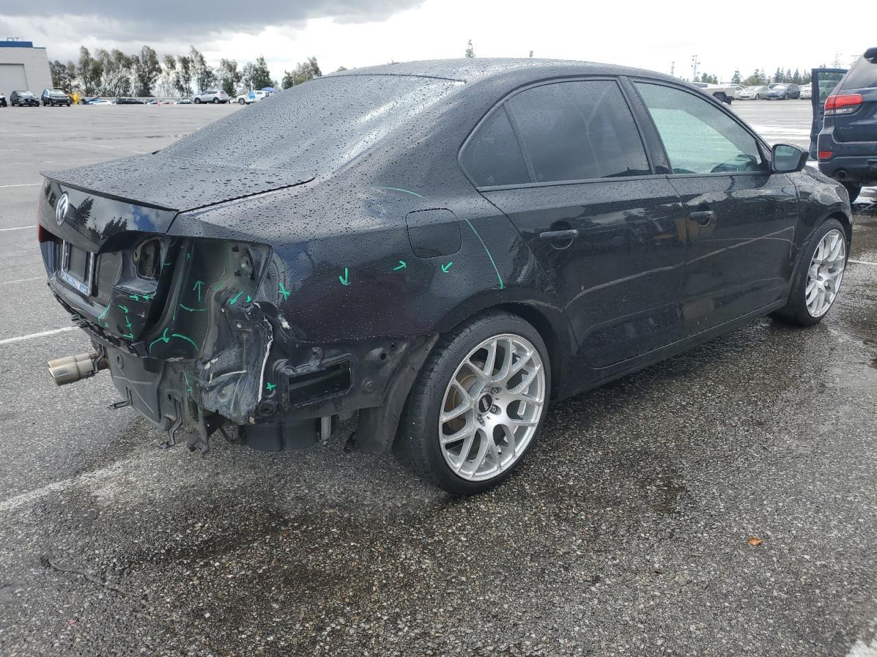 2013 VOLKSWAGEN JETTA BASE - Image 3