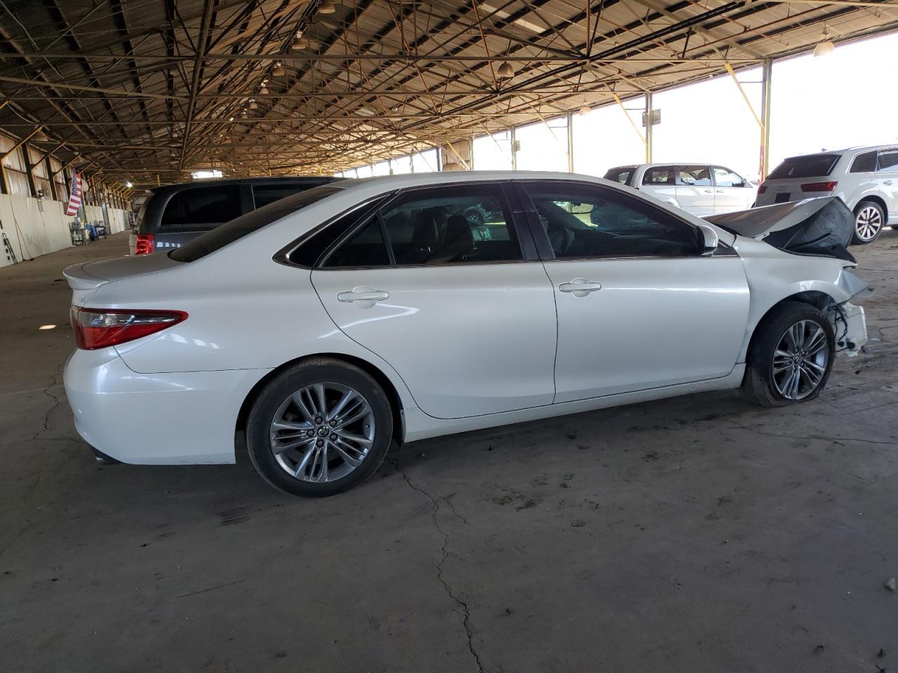 2015 TOYOTA CAMRY LE - Фото 3