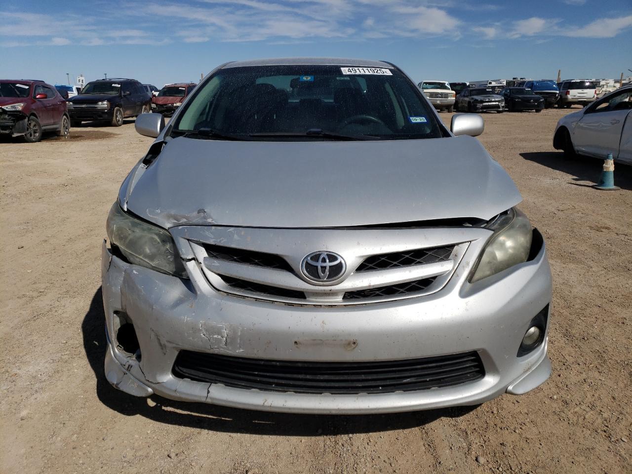 2013 TOYOTA COROLLA BA - Фото 5