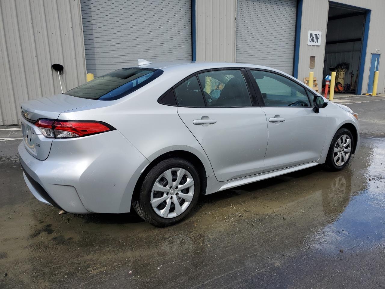 2022 TOYOTA COROLLA LE - Image 3