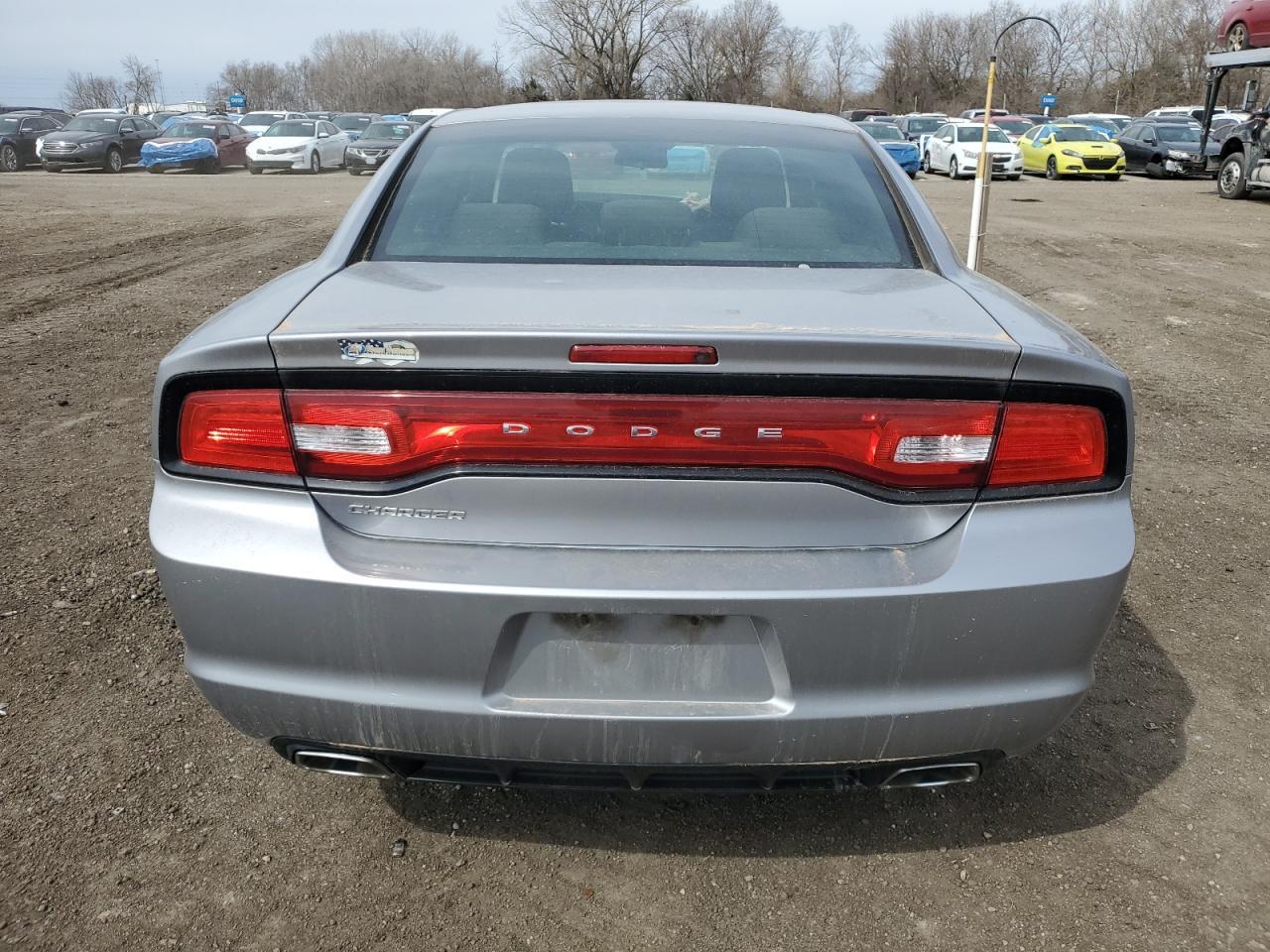 2014 DODGE CHARGER SE - Фото 6