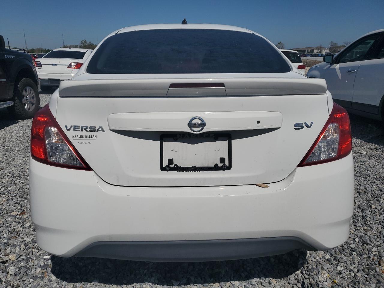 2016 NISSAN VERSA S - Image 6
