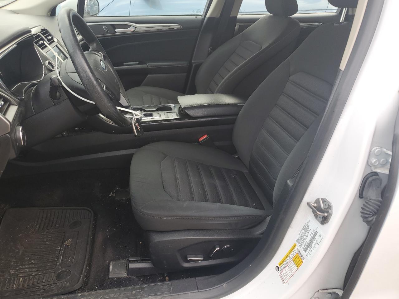 2017 FORD FUSION SE - Фото 7