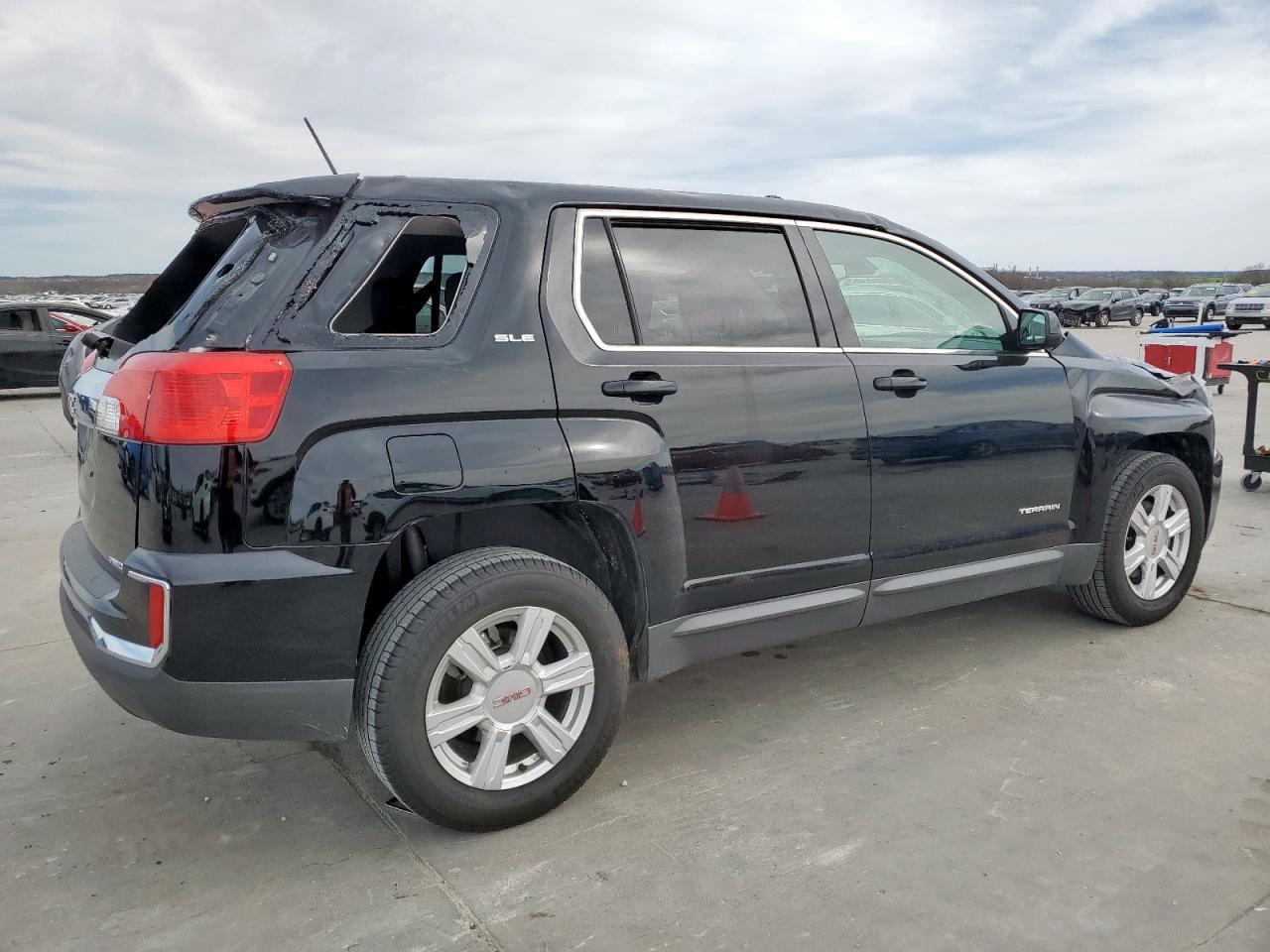 2016 GMC TERRAIN SL - Фото 3