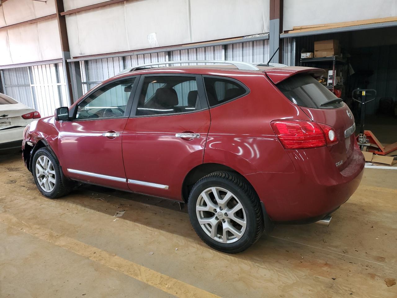 2013 NISSAN ROGUE S - Image 2