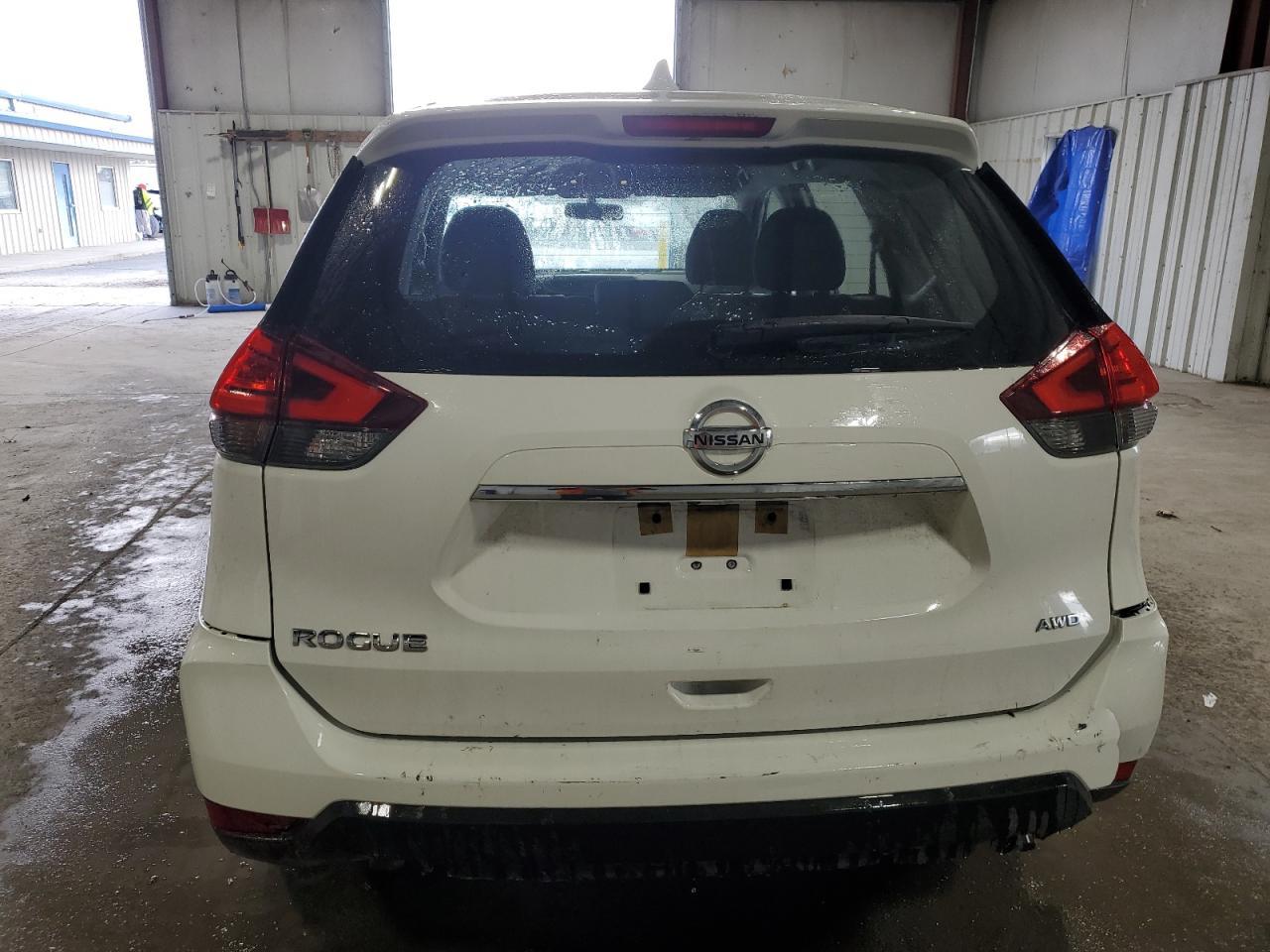 2017 NISSAN ROGUE S - Image 6