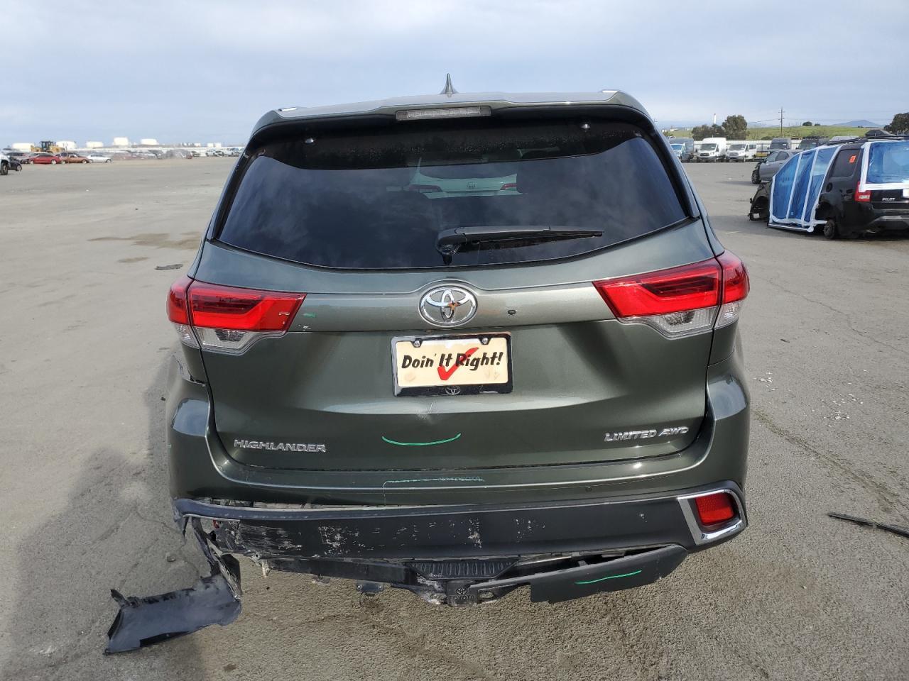 2018 TOYOTA HIGHLANDER - Image 6