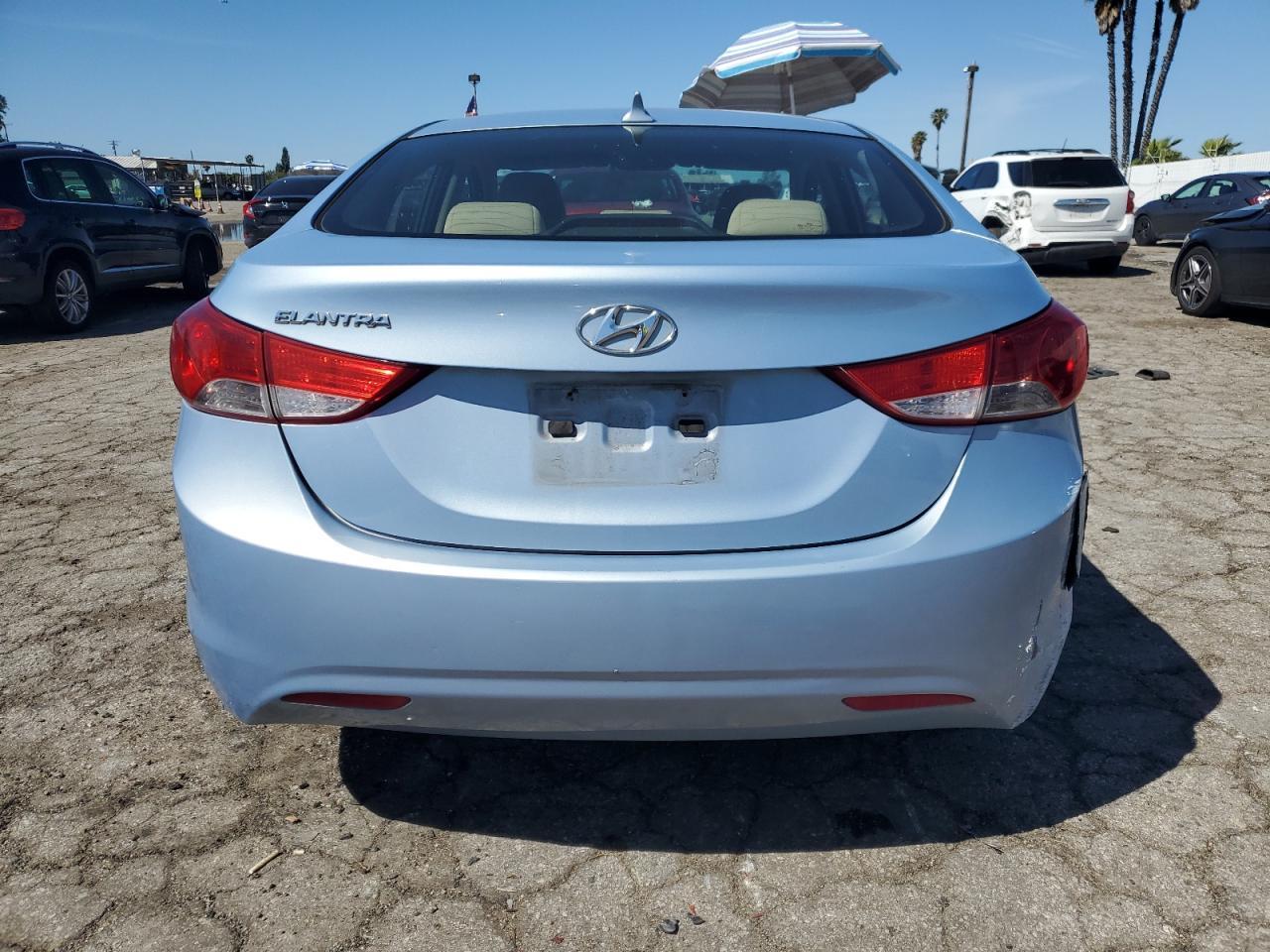 2013 HYUNDAI ELANTRA GL - Фото 6