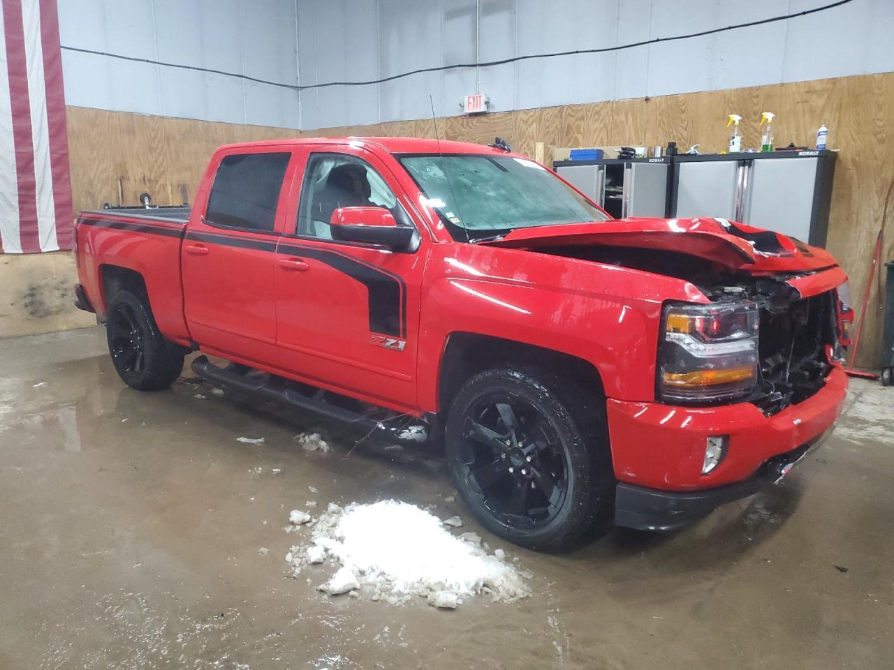 2017 CHEVROLET SILVERADO - Image 4