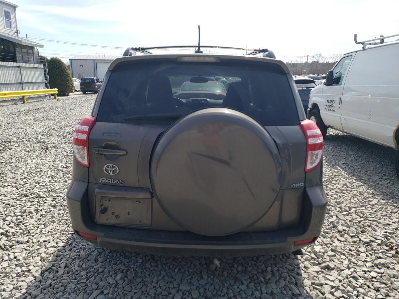 2011 TOYOTA RAV4 - Image 6