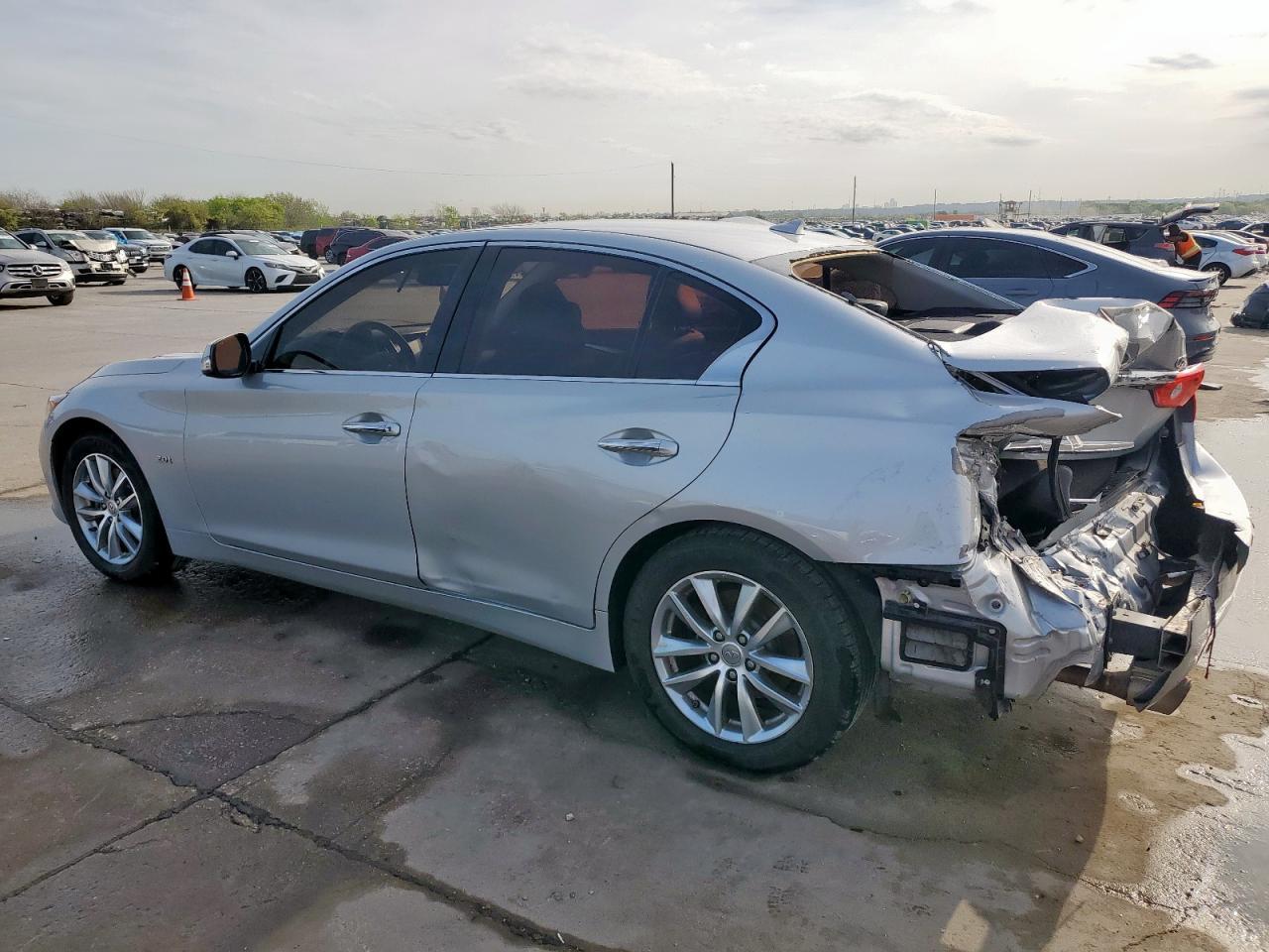 2016 INFINITI Q50 BASE - Фото 2