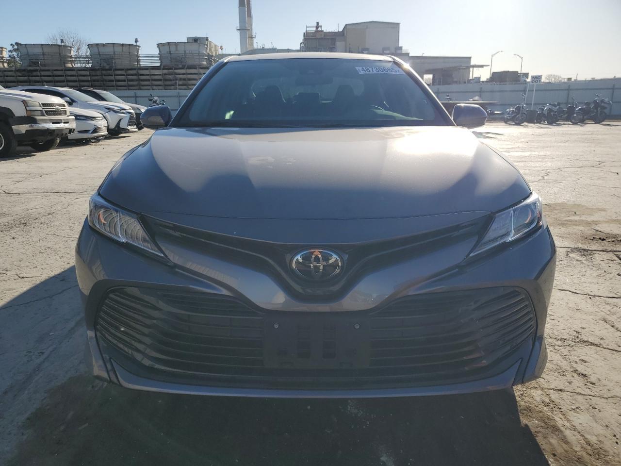 2020 TOYOTA CAMRY LE - Фото 5