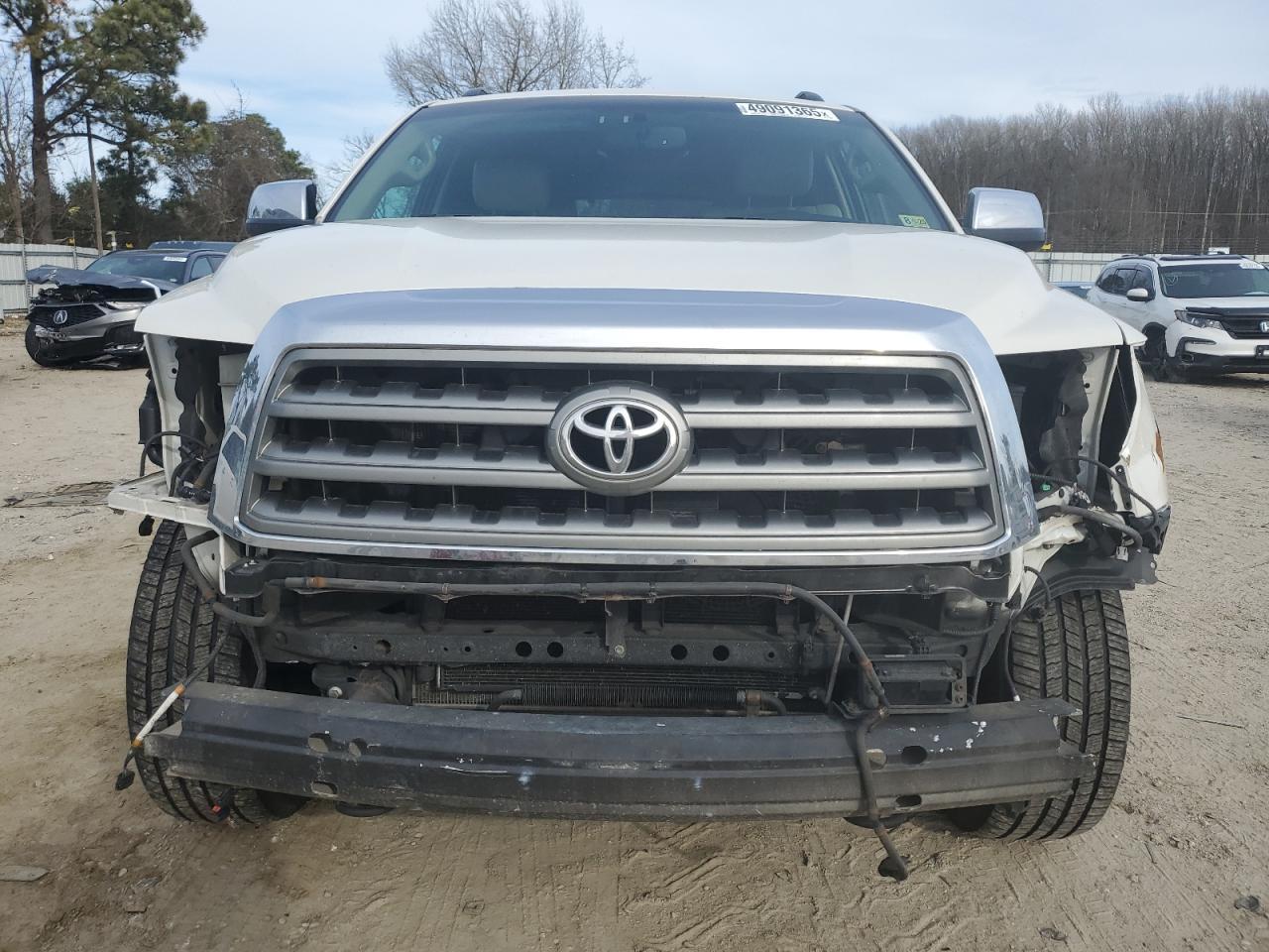 2014 TOYOTA SEQUOIA PL - Фото 5