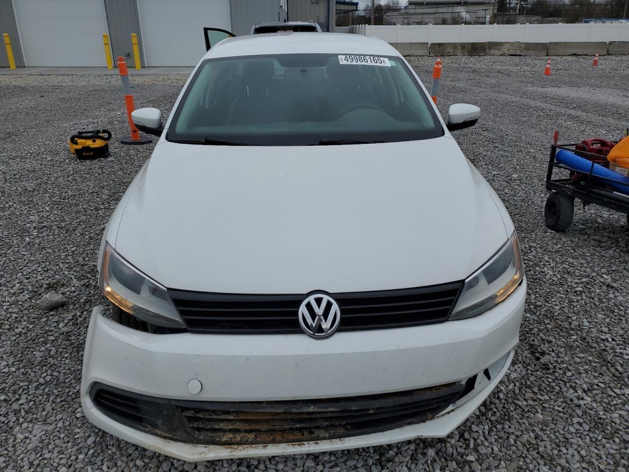 2014 VOLKSWAGEN JETTA SE - Фото 5