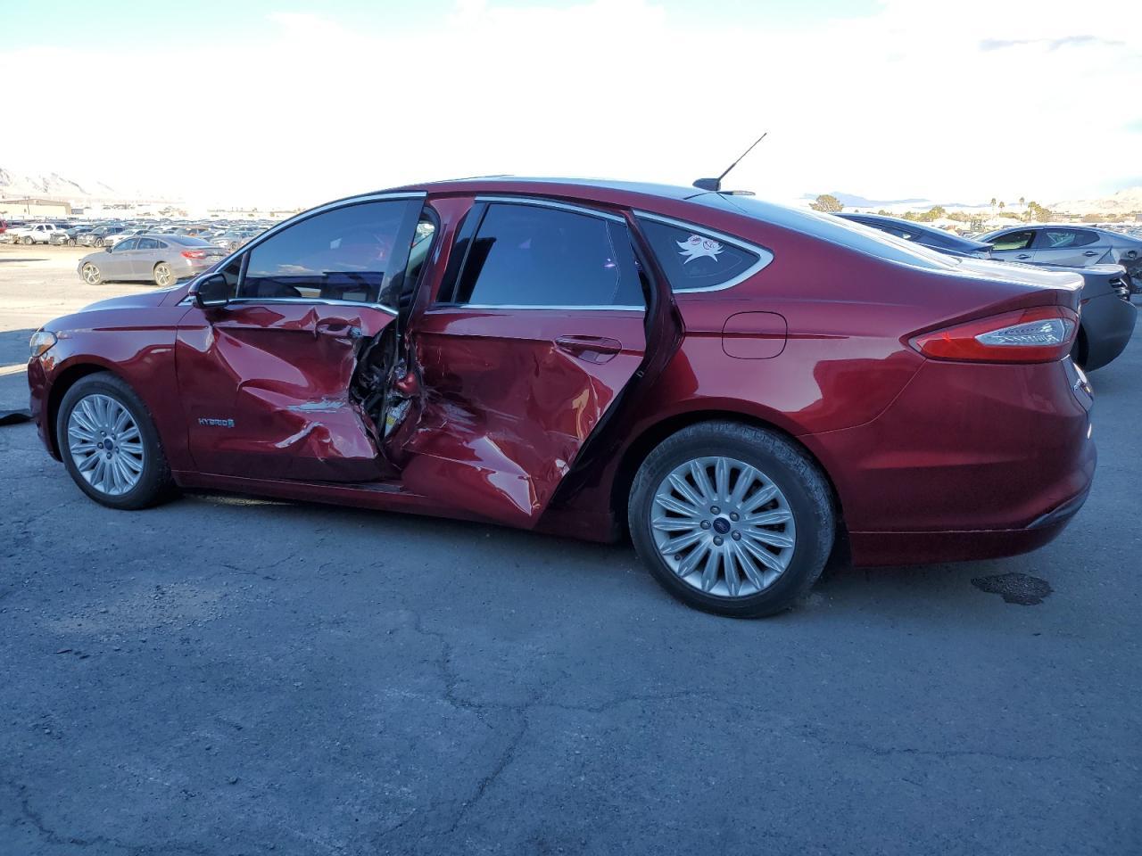 2013 FORD FUSION SE - Image 2