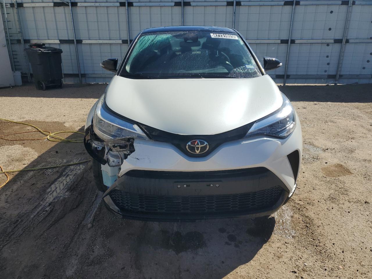 2021 TOYOTA C-HR XLE - Фото 5