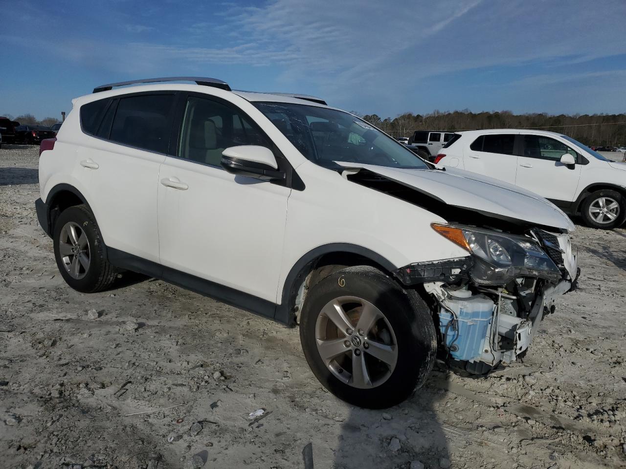2015 TOYOTA RAV4 XLE - Фото 4