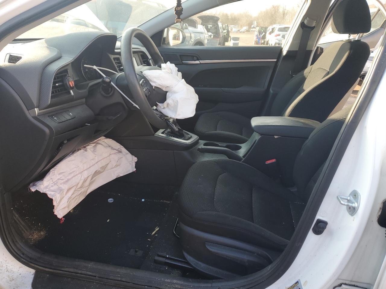 2019 HYUNDAI ELANTRA SE - Фото 7