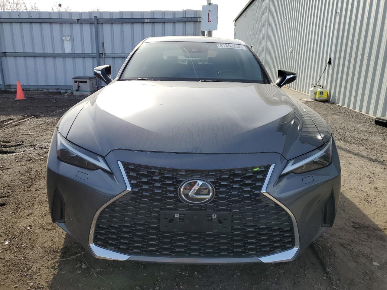 2022 LEXUS IS 300 - Фото 5