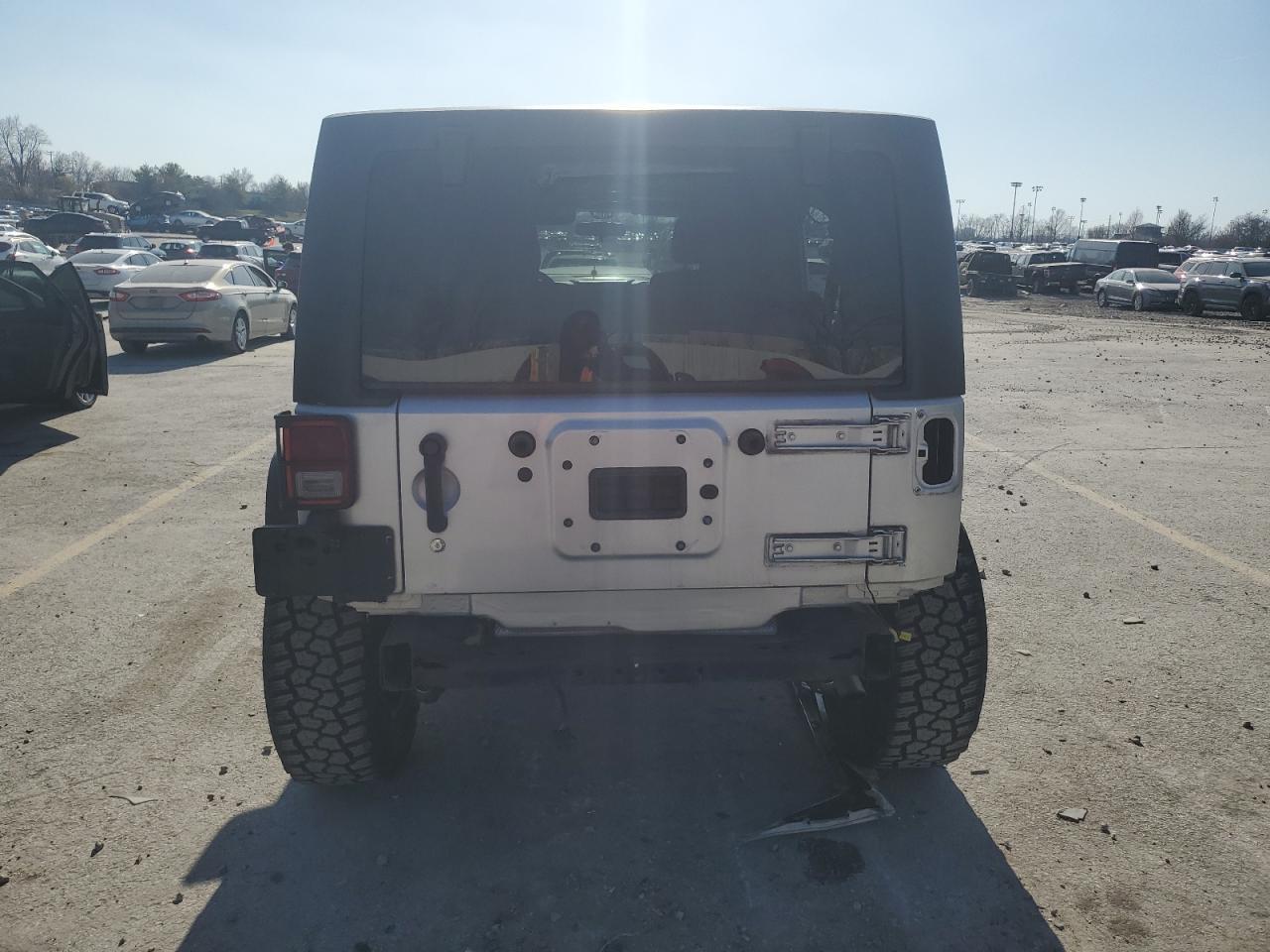 2012 JEEP WRANGLER U - Image 6