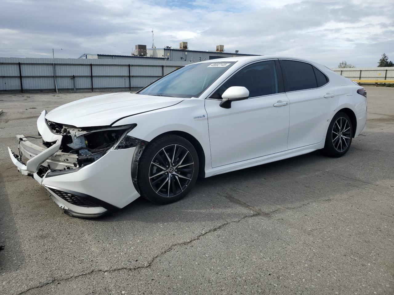 2021 TOYOTA CAMRY SE