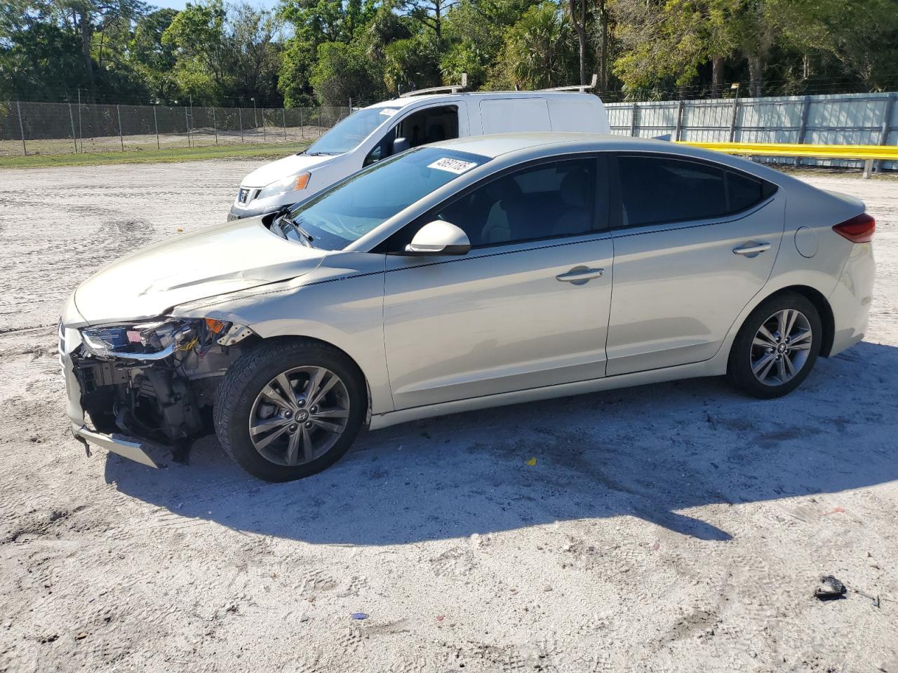 2017 HYUNDAI ELANTRA SE
