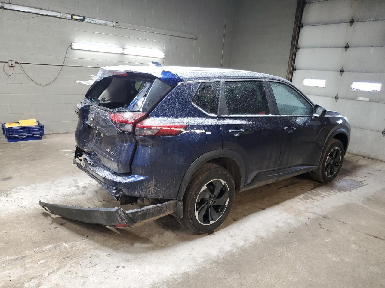 2024 NISSAN ROGUE SV - Фото 3