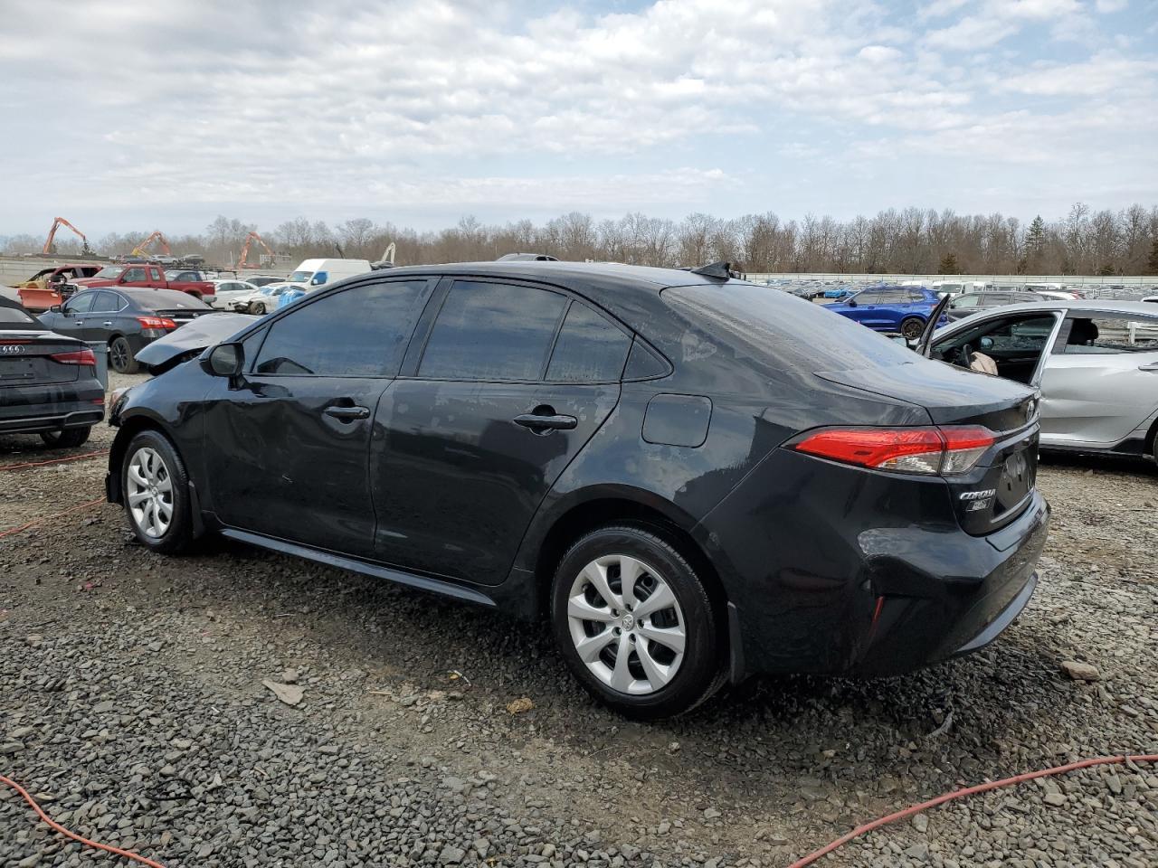 2022 TOYOTA COROLLA LE - Фото 2