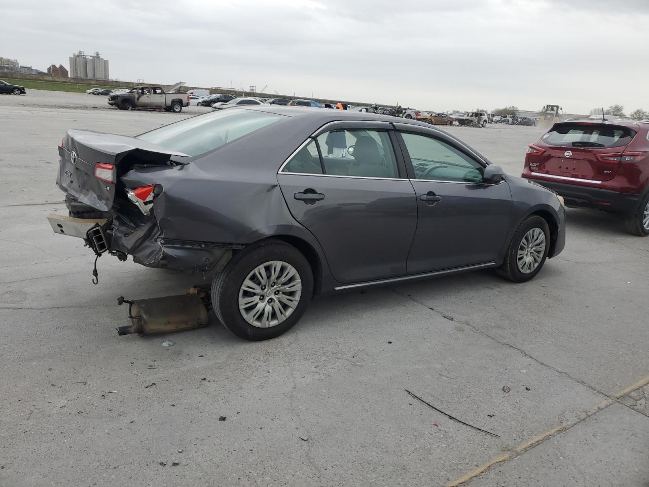 2014 TOYOTA CAMRY L - Фото 3