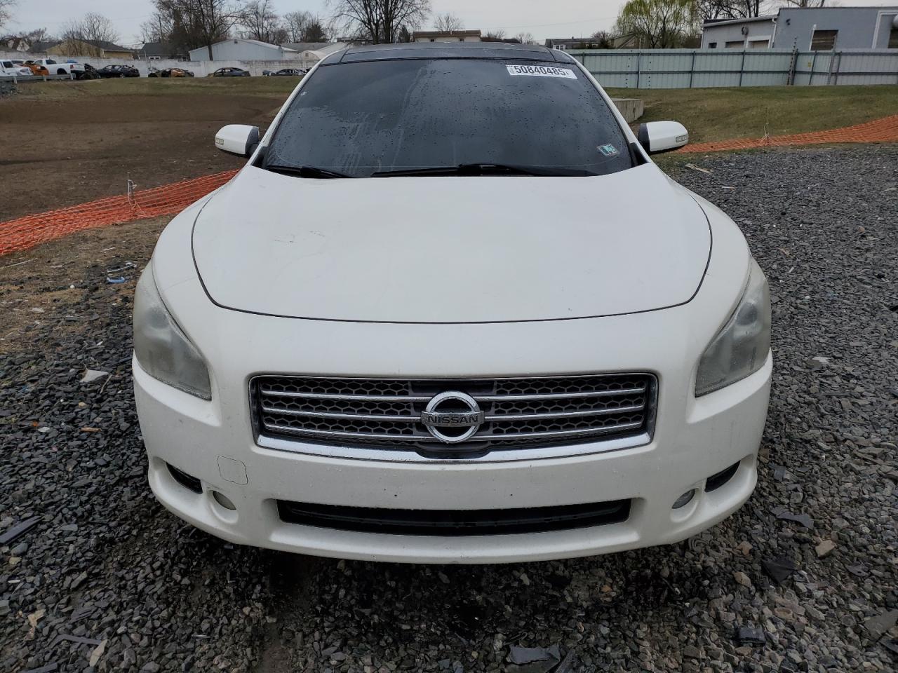 2011 NISSAN MAXIMA S - Image 5