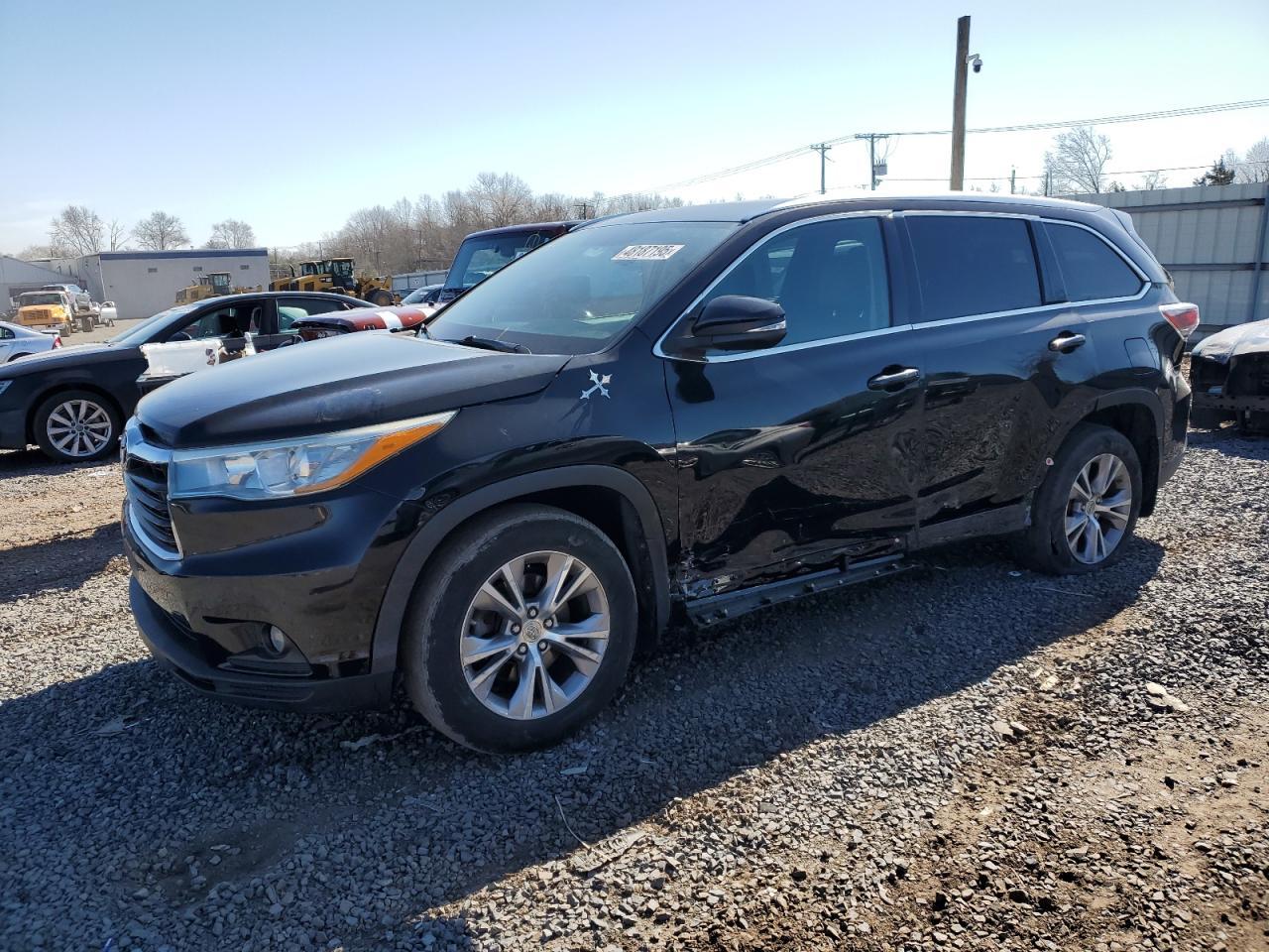 2015 TOYOTA HIGHLANDER