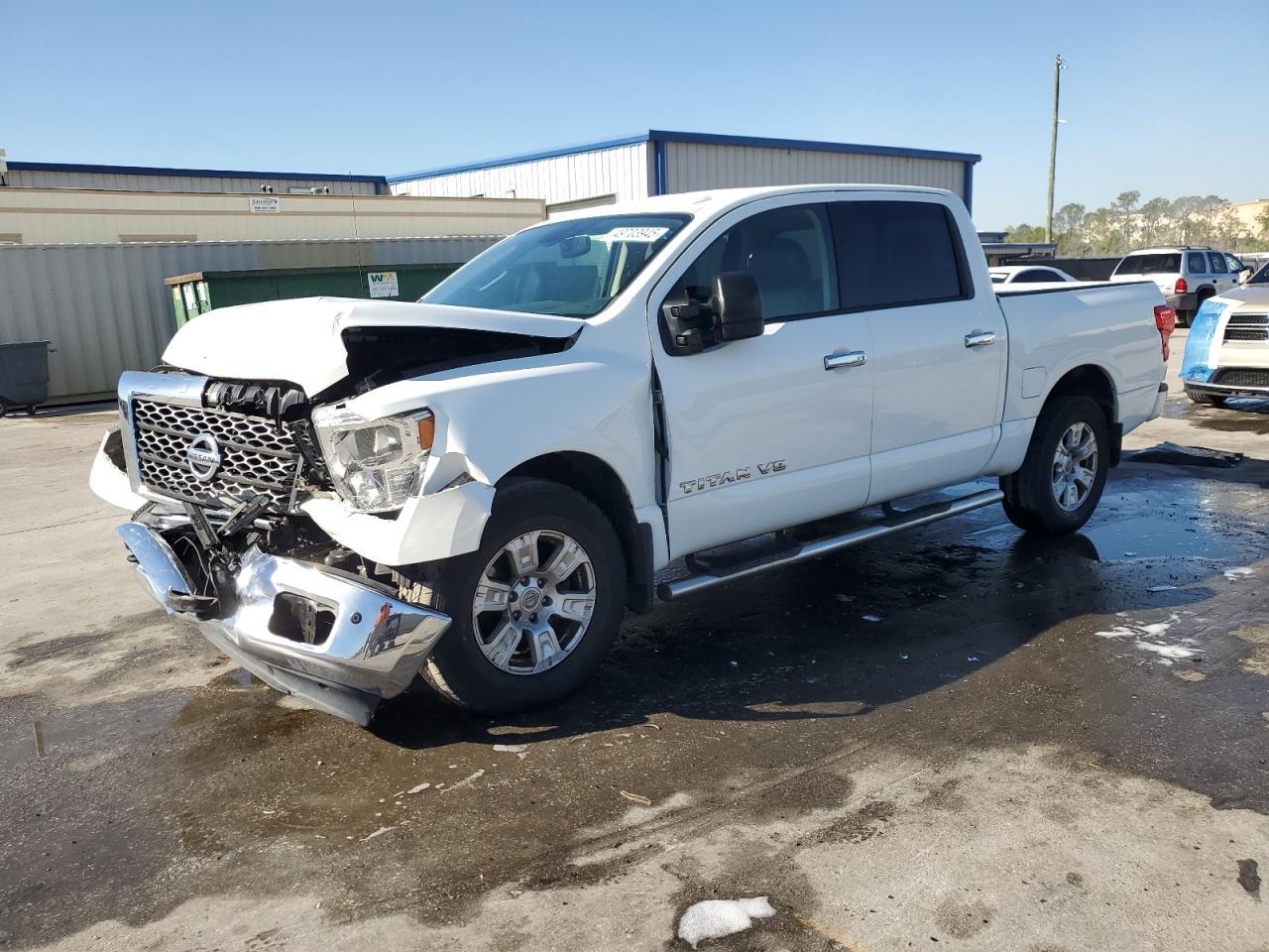 2018 NISSAN TITAN SV