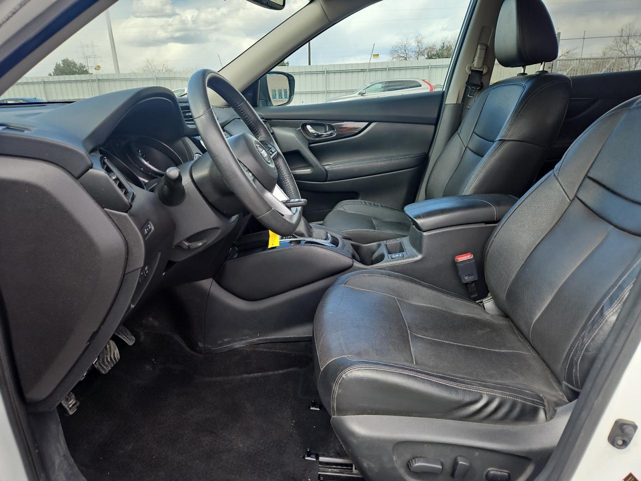 2017 NISSAN ROGUE SV - Фото 7