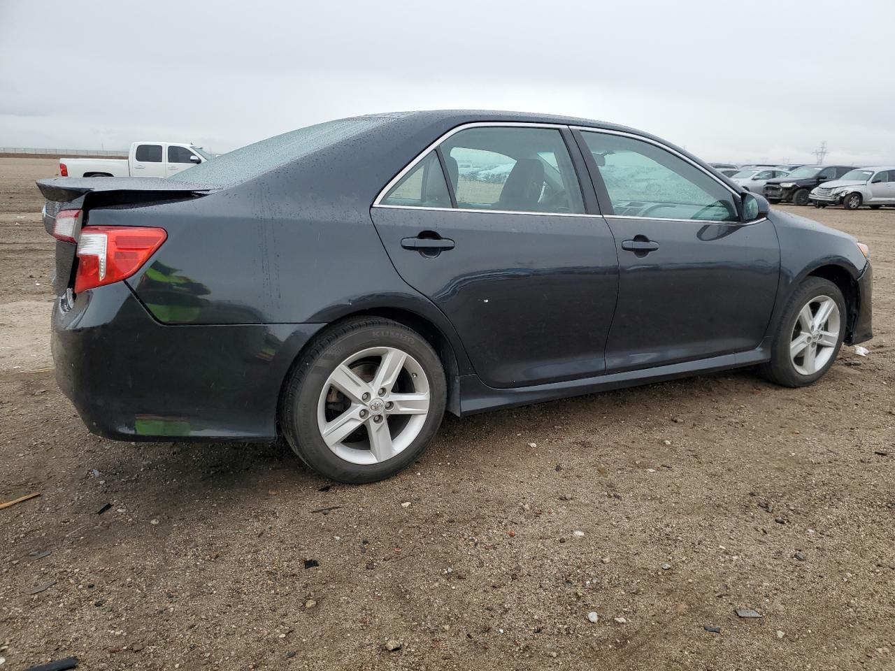 2014 TOYOTA CAMRY L - Image 3