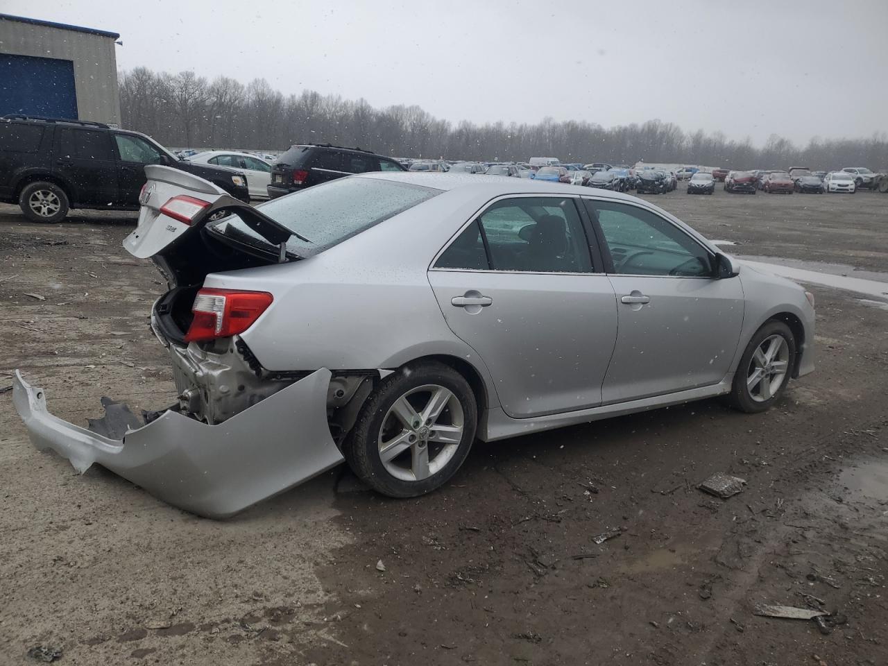2013 TOYOTA CAMRY L - Image 3