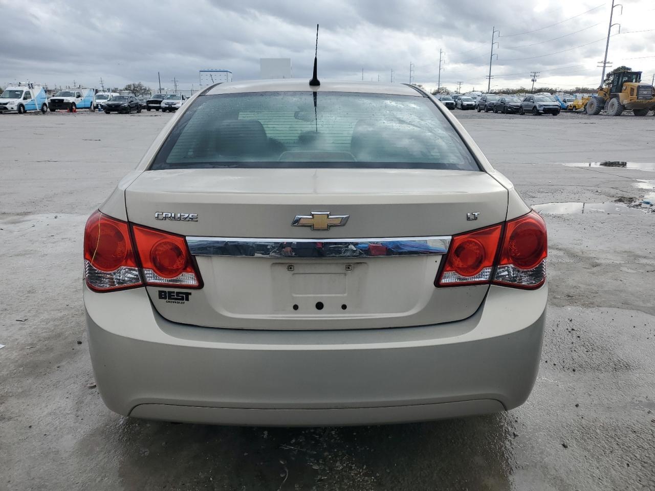 2012 CHEVROLET CRUZE LT - Image 6