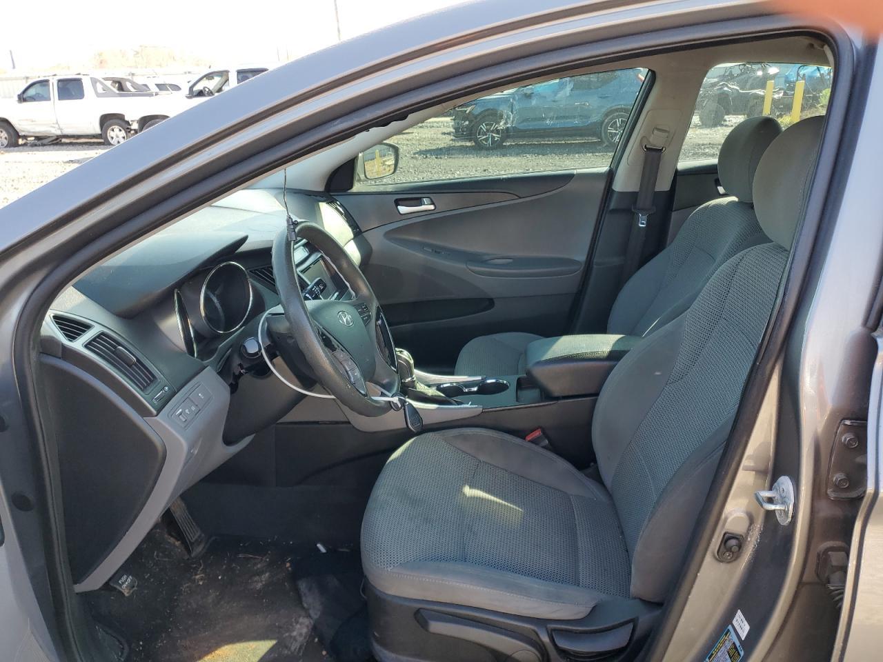 2013 HYUNDAI SONATA GLS - Image 7