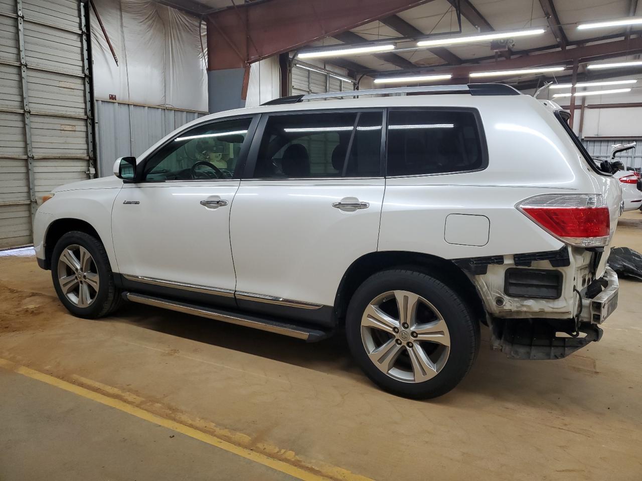 2011 TOYOTA HIGHLANDER - Фото 2